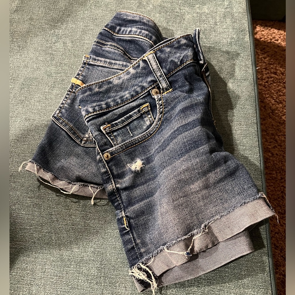 American eagle distressed denim jean shorts